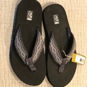 Teva men’s flip flops